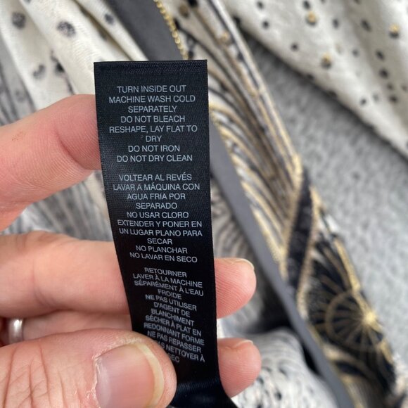 Chicos Jacket Womens 2 US Large Ivory Gold Travelers Foiled Peacock 3/4 Sleeves - Picture 7 of 10